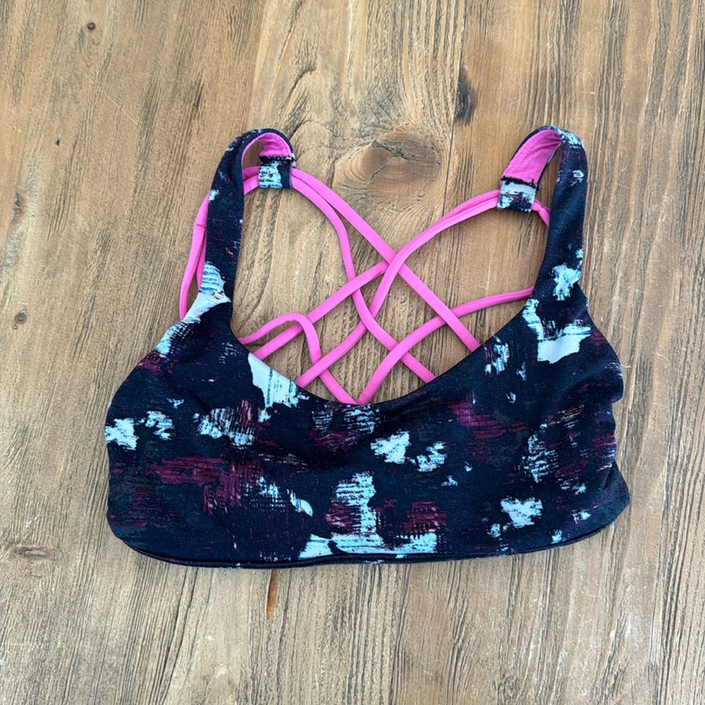 Lululemon top